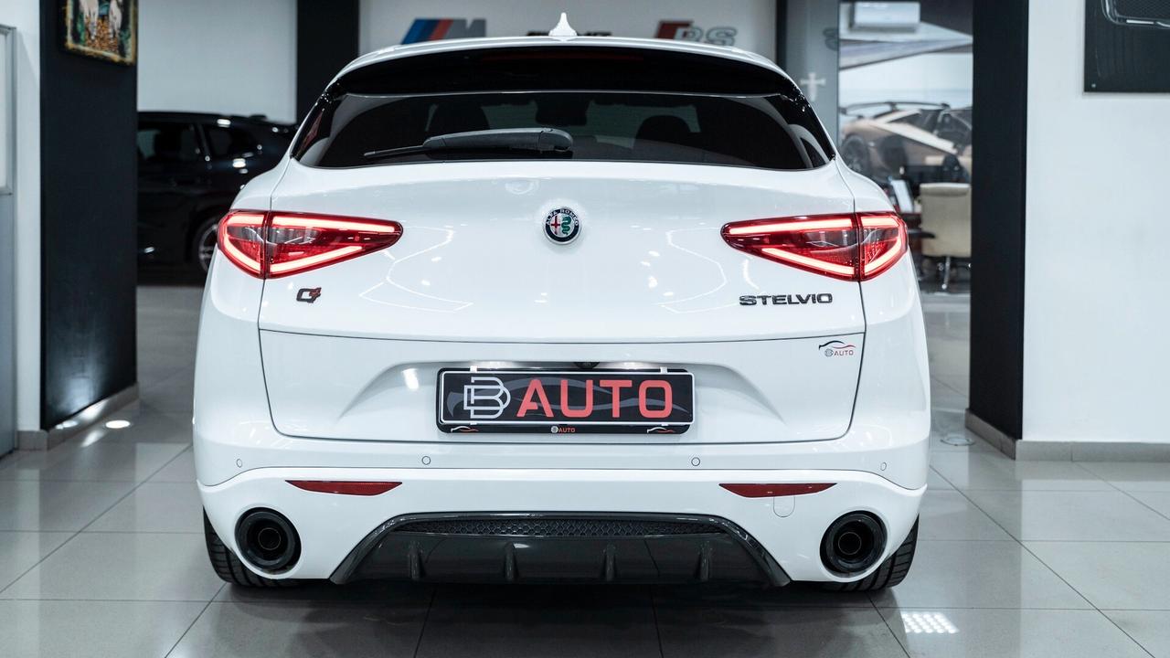 Alfa Romeo Stelvio VELOCE 2.2 Ti Q4 210 CV 20" CARBON AUTO XENO FULL