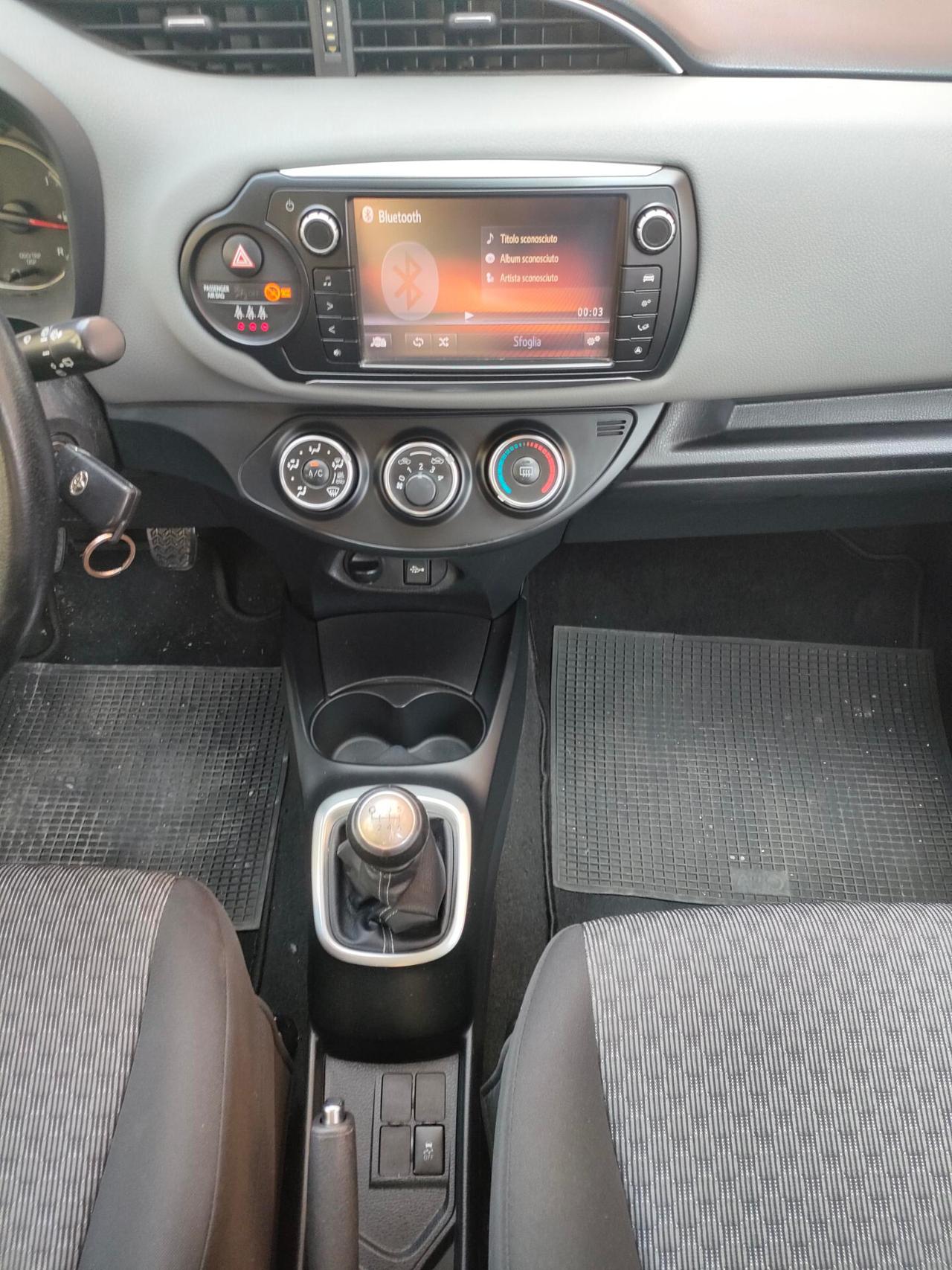Toyota Yaris 1.4 D-4D 5p Lounge E6