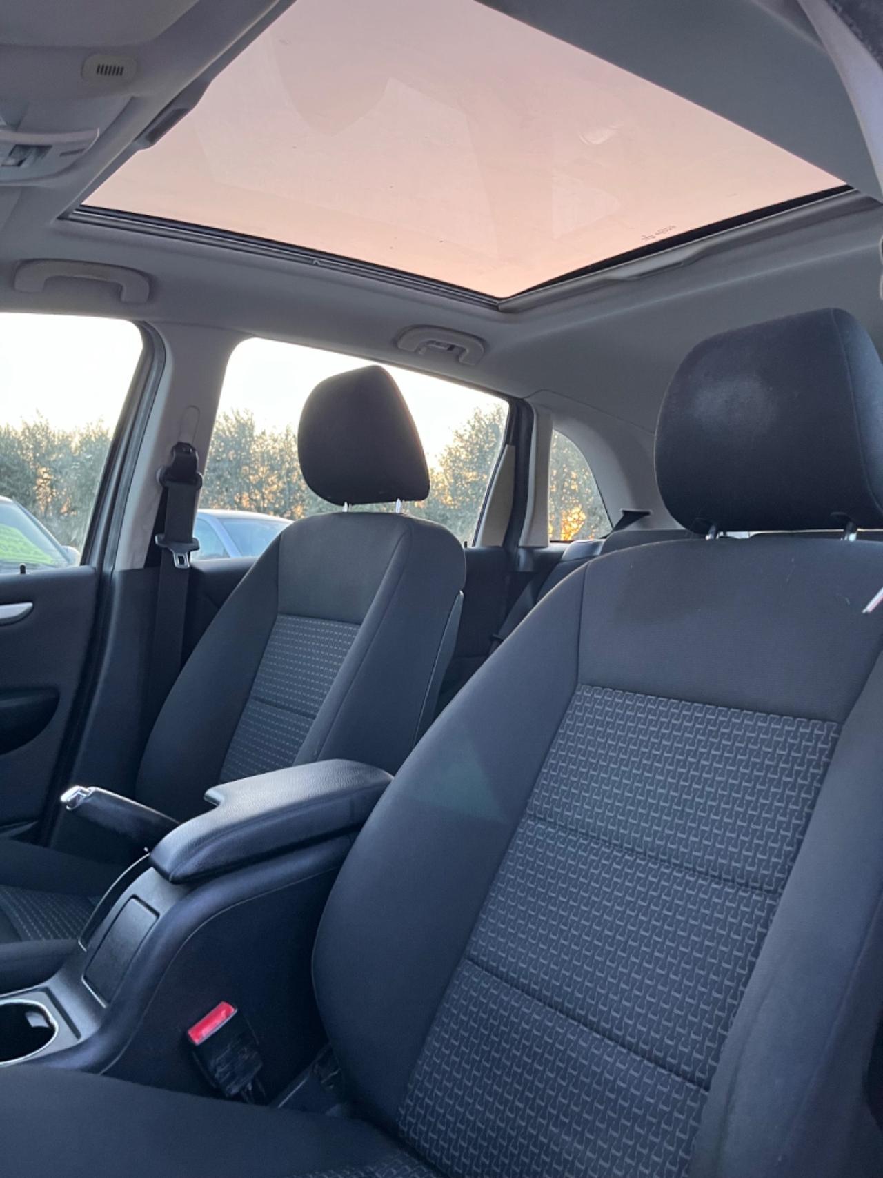 Mercedes-benz B 180 NGT BlueEFFICIENCY 2010