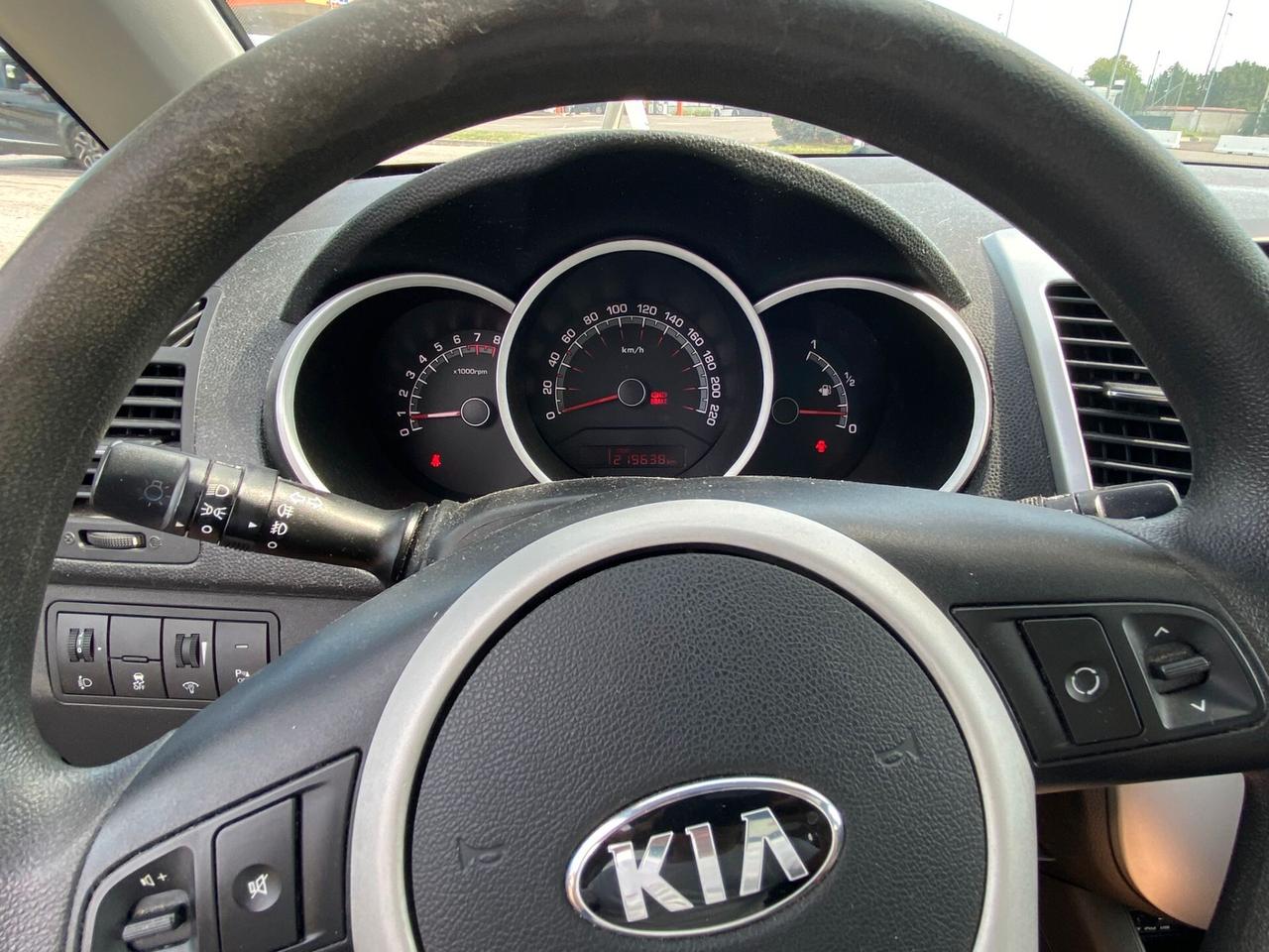 Kia Venga 1.4 GPL Cool