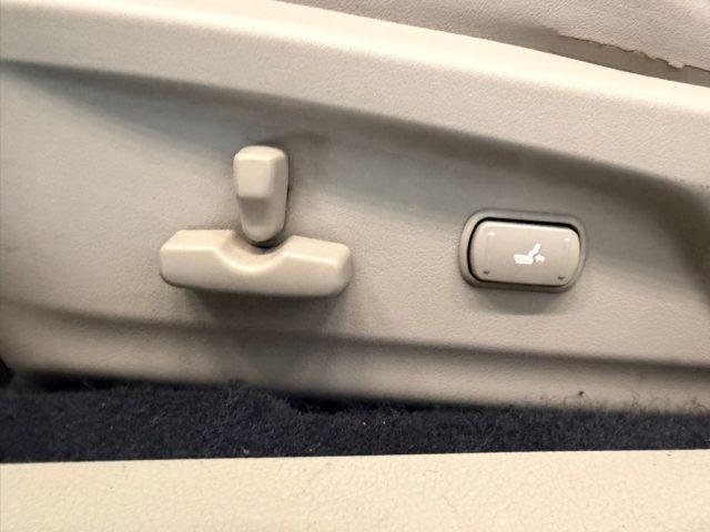 SUBARU OUTBACK 2.0D CVT Exclusive //FULL OPTIONAL//