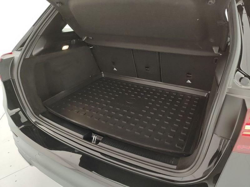 Mercedes-Benz Classe B B 180 Automatic AMG Line Premium