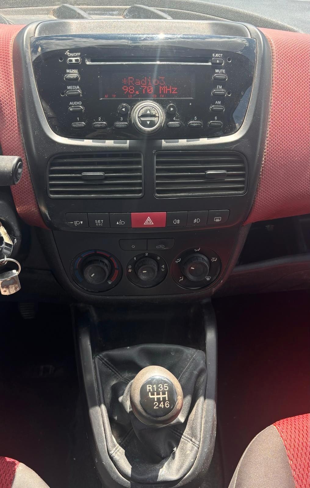 Fiat Doblò 1.6 Mjt 105 Cv (N1 5 Posti)