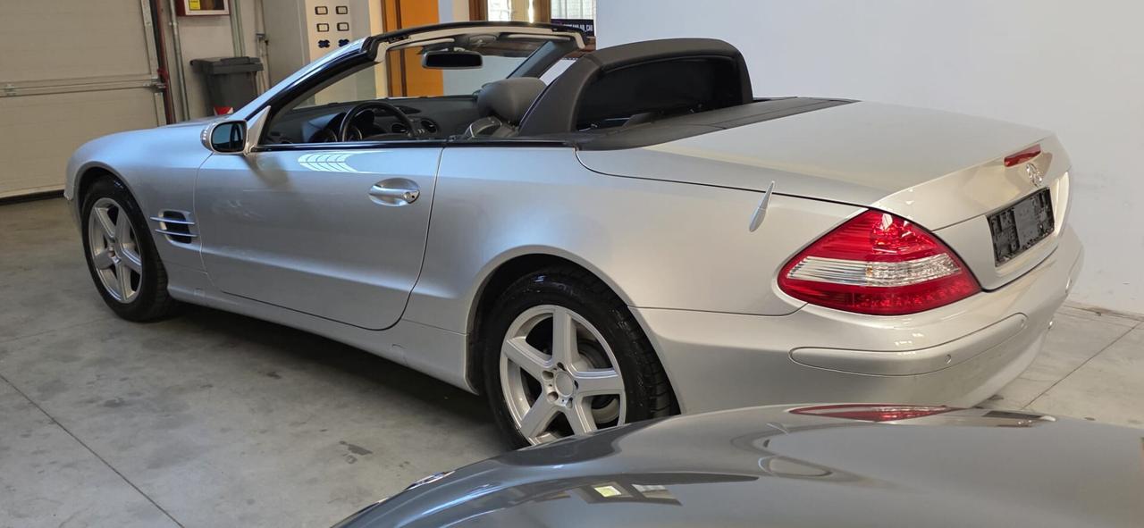 Mercedes-Benz SL350 Roadster