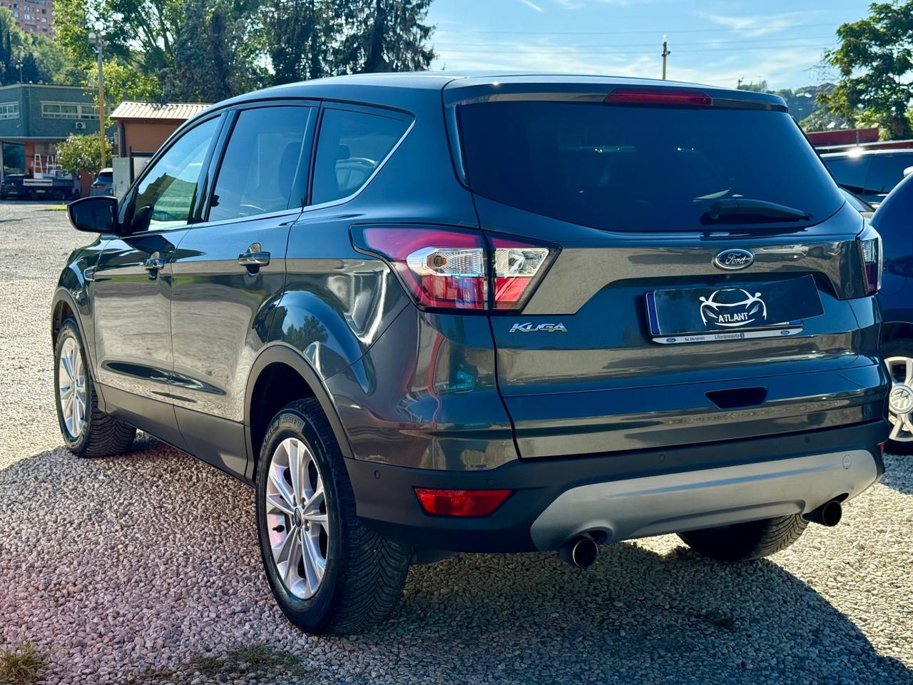 Ford Kuga 1.5 TDCI 120 CV S&S 2WD Powershift Edition