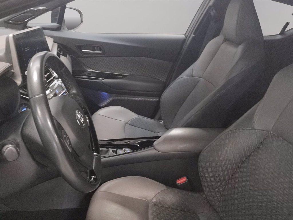 TOYOTA C-hr 1.8h lounge e-cvt del 2022