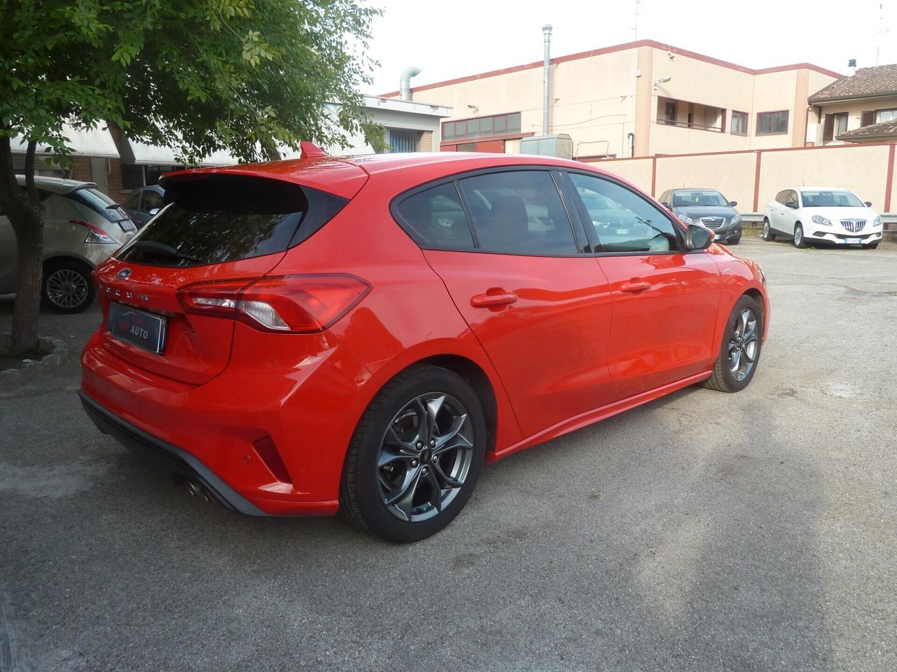 Ford Focus 1.0 125 CV ST Line OK neopatentati