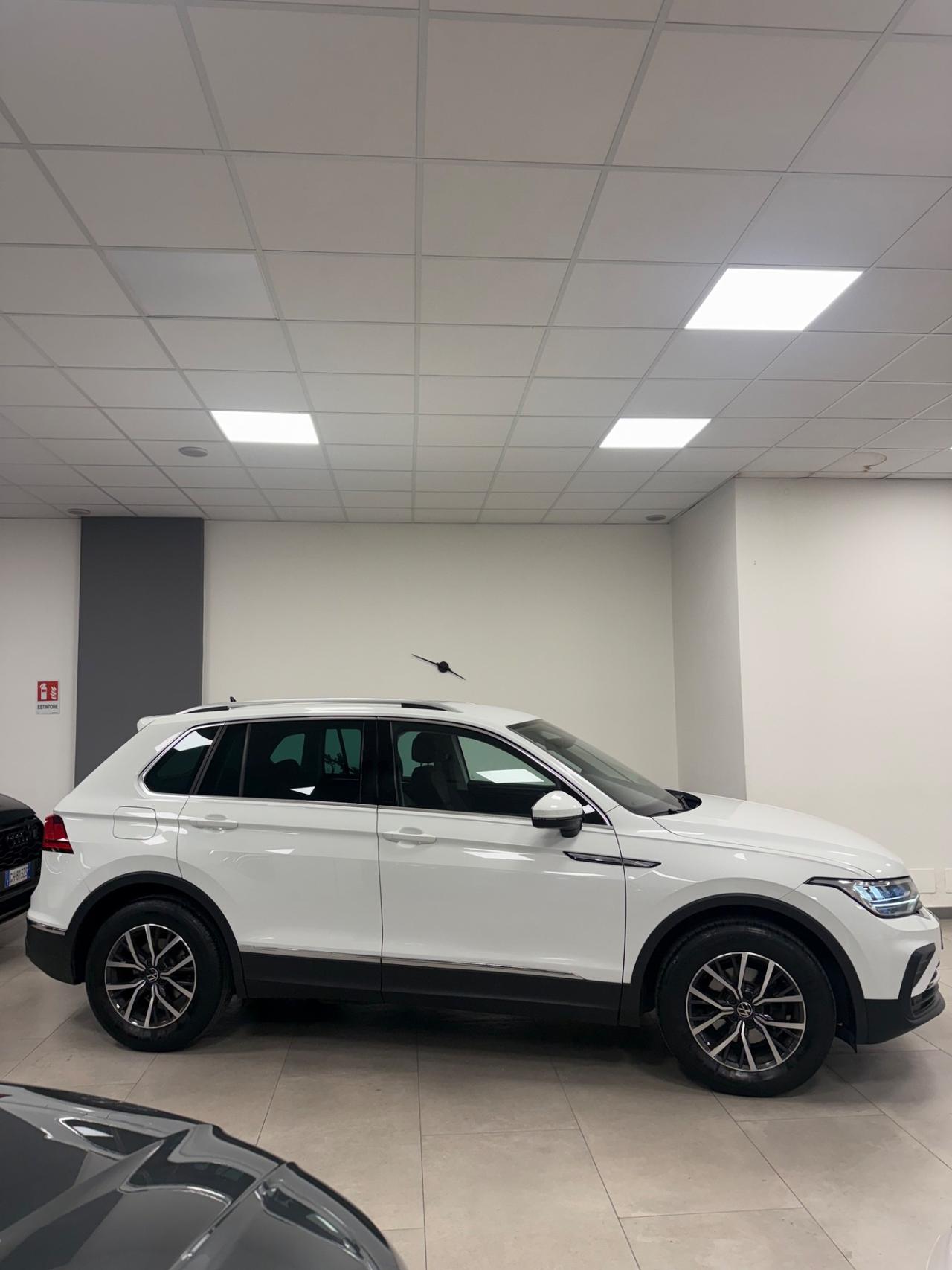 Volkswagen Tiguan 2.0 TDI 150 CV SCR DSG Elegance