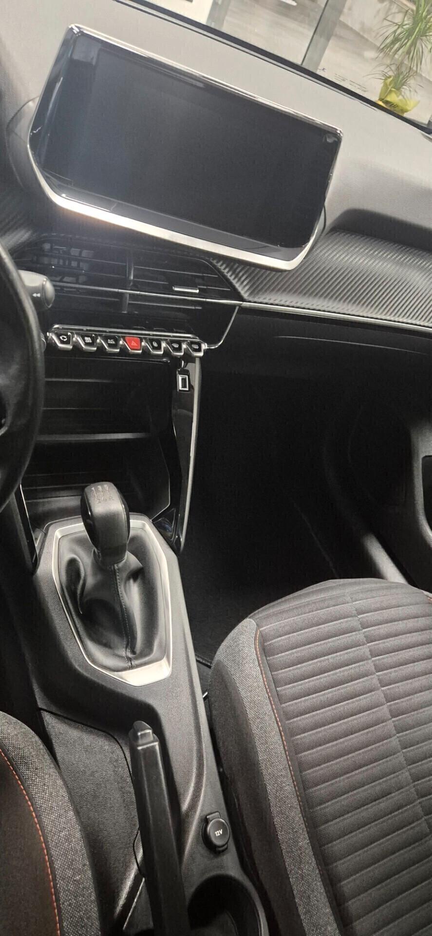 Peugeot 208 PureTech 75 TUA€191,00 AL MESE Like