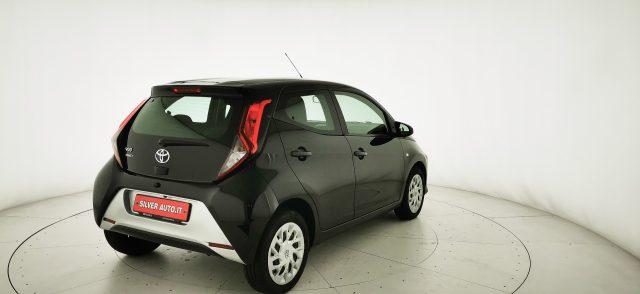 TOYOTA Aygo Connect 1.0 VVT-i 72CV x-business CAMBIO AUTOM.