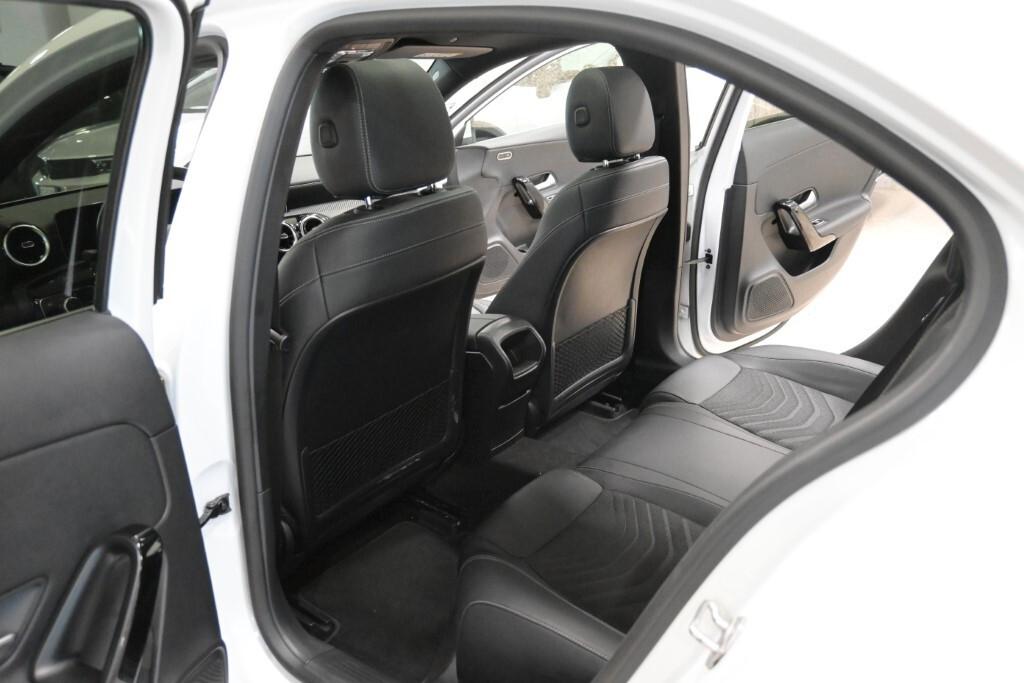 MERCEDES-BENZ A 180D SEDAN 115CV AUTOM. BUSINESS SOLUTION PLUS