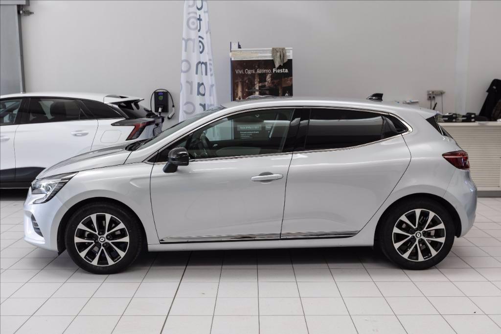RENAULT Clio 1.6 E-Tech full hybrid Techno 145cv del 2023