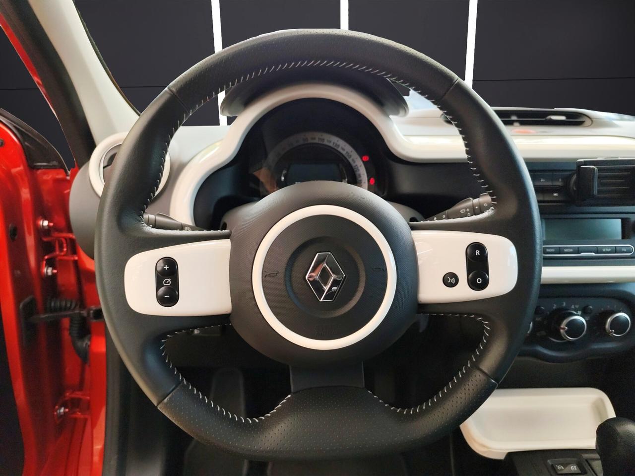 RENAULT Twingo 3ª serie Twingo SCe EDC La Pari...