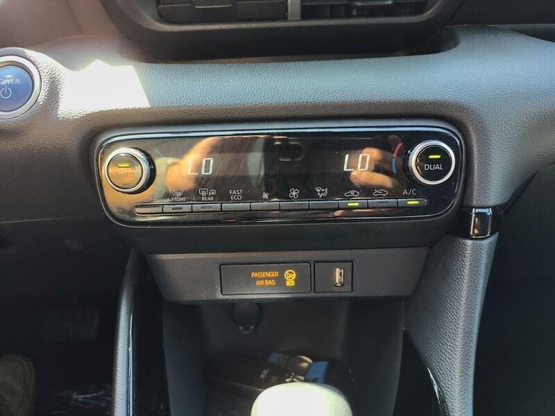 Toyota Yaris 1.5h Style