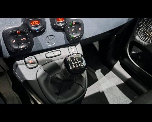 FIAT New Panda 1.0 firefly hybrid Cross s&s 70cv 5p.ti