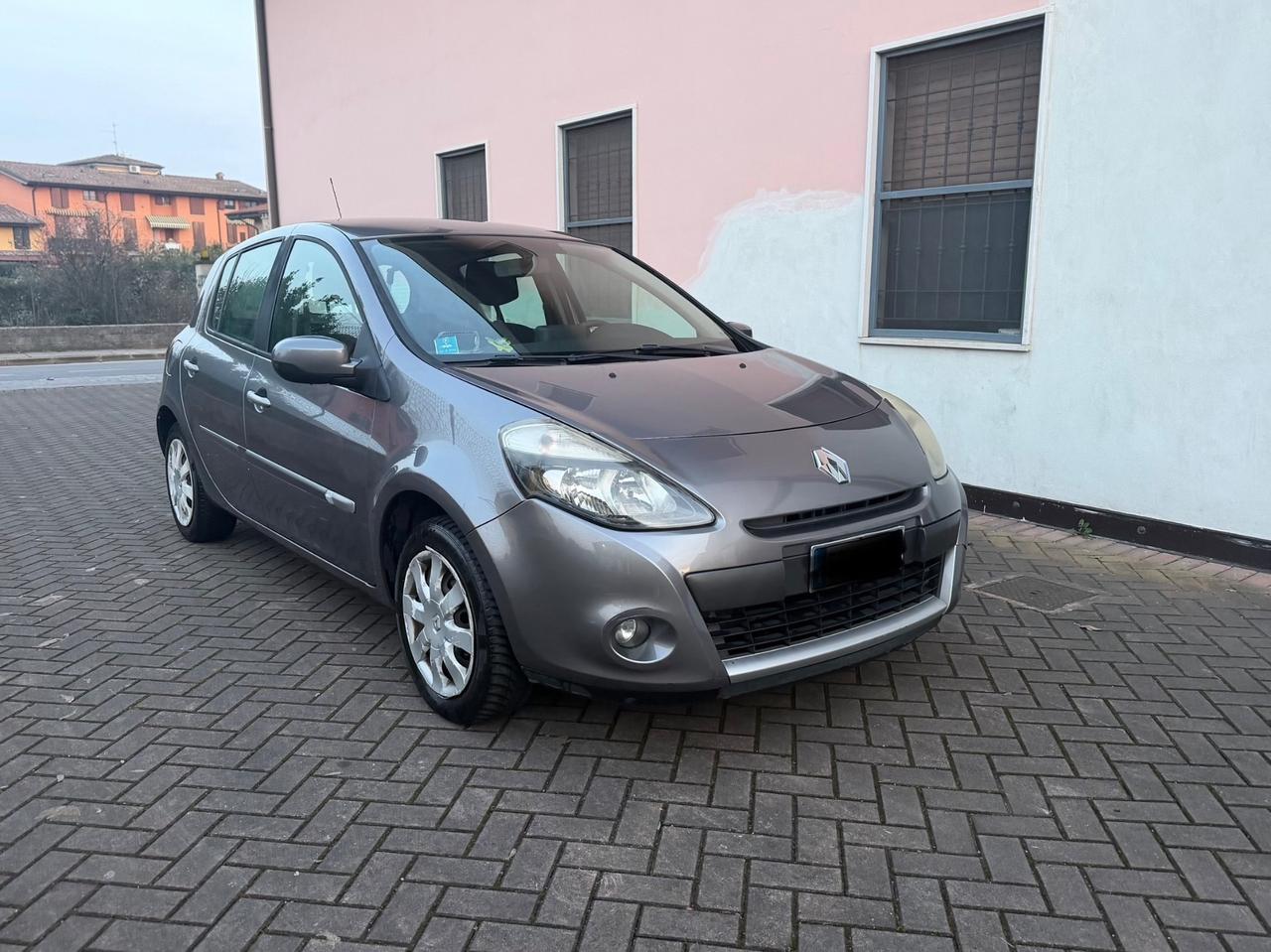 Renault Clio 1.2 16V 5 porte GPL Dynamique