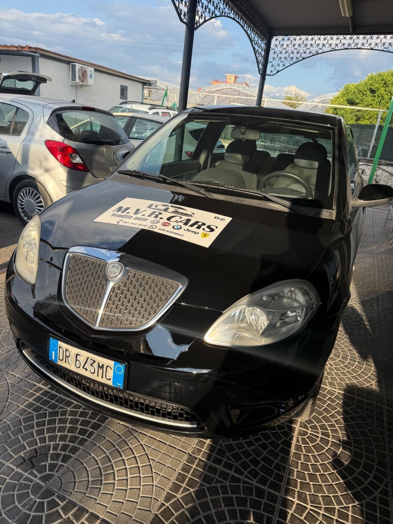 Lancia Ypsilon 1.2 Argento