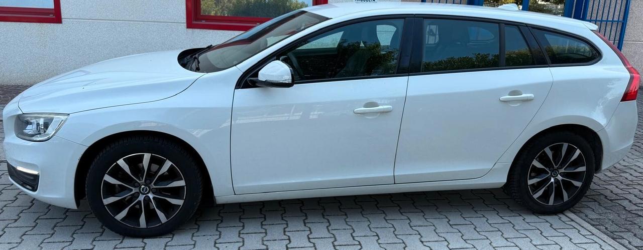 Volvo V60 D2 Geartronic Business N1