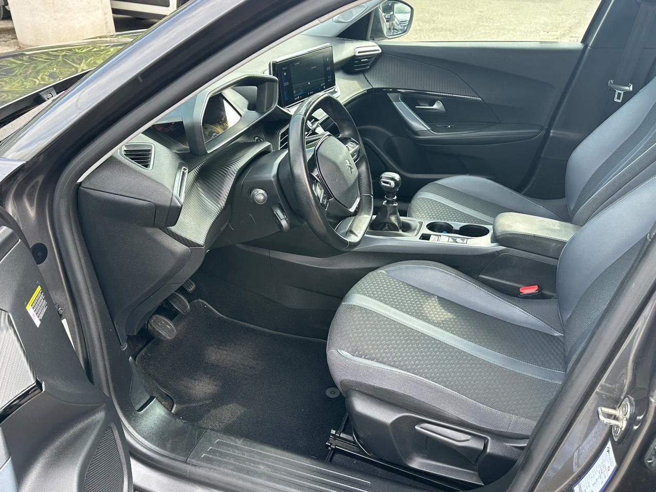 Peugeot 2008 BlueHDi 100 S&S Allure