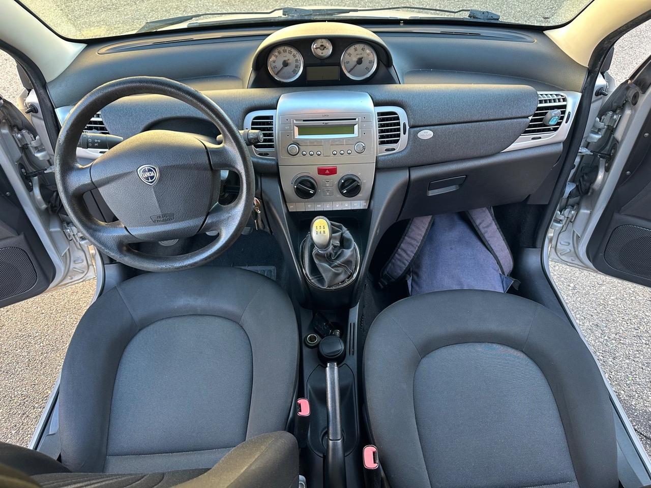 Lancia Ypsilon 1.2 69 CV pochi km clima