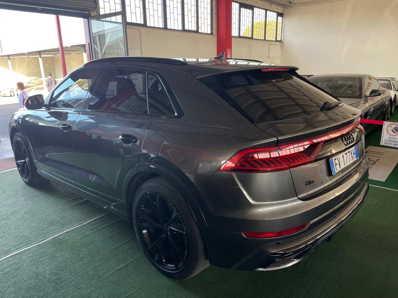 Audi Q8 50 TDI S Line Quattro Gancio PERMUTE RATE