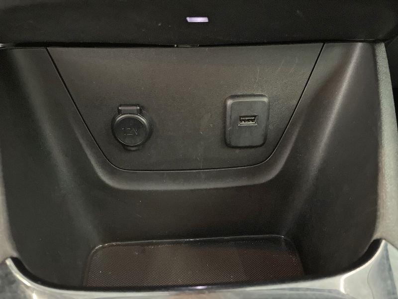 Opel Crossland 1.2 83cv Elegance MT5