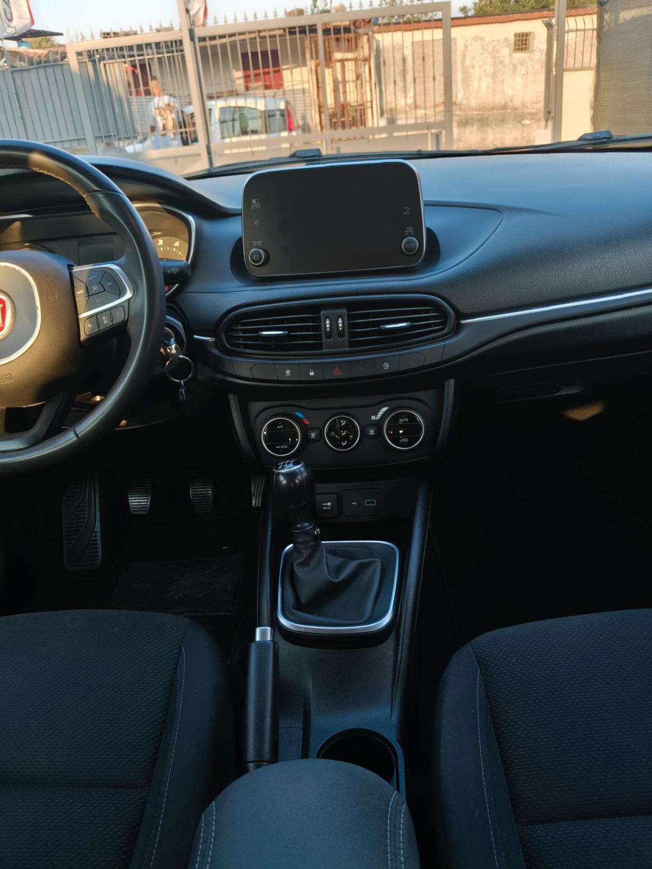 Fiat Tipo 1.6 Mjt S&S SW Lounge
