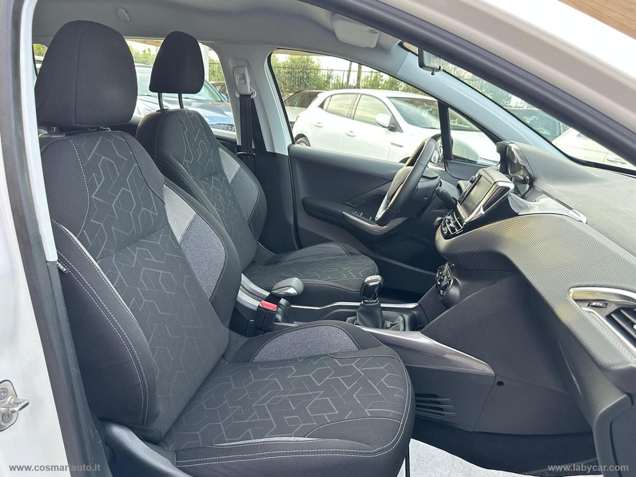 PEUGEOT 2008 PureTech 82 Active