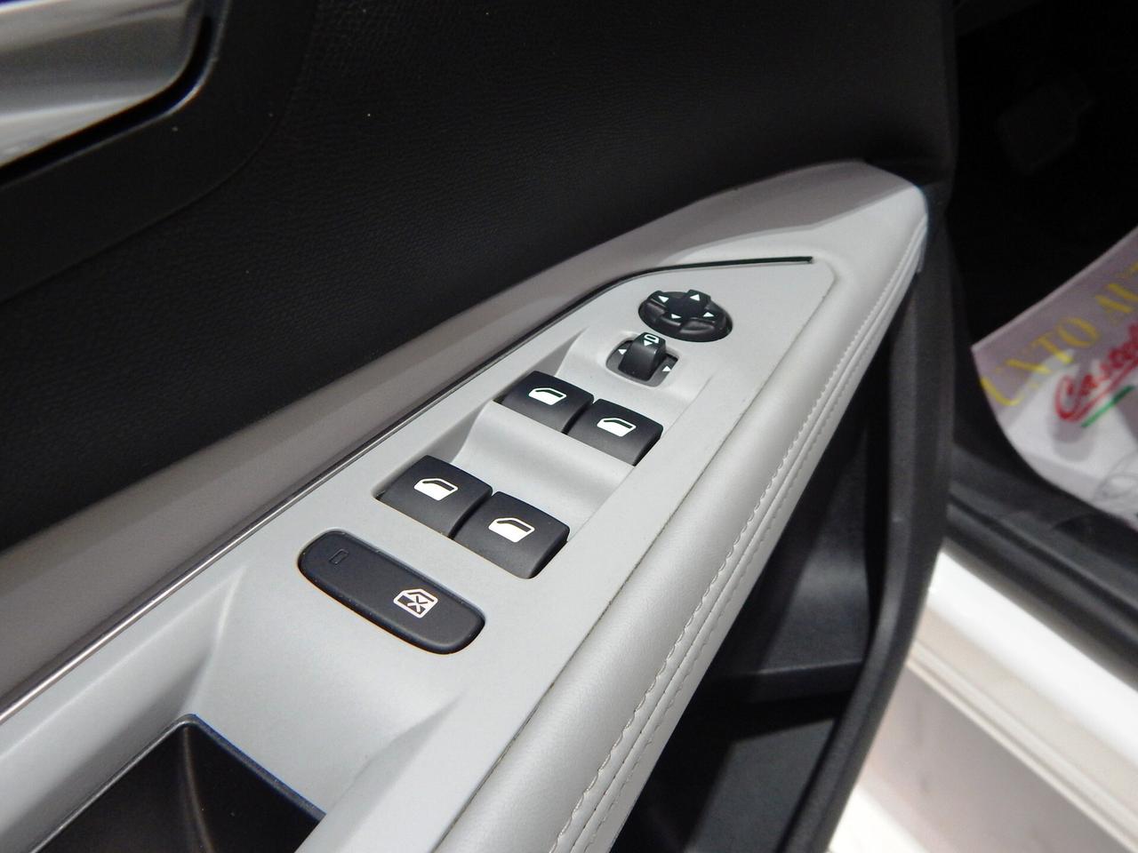 Peugeot 5008 1.5 bluehdi Allure EAT8 S&S NAVI-PELLE-PARK-RADAR-LED