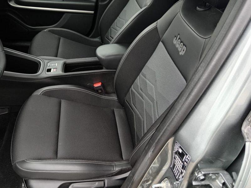Jeep Avenger e-Hybrid 1.2 MHEV e-Hybrid Turbo Summit