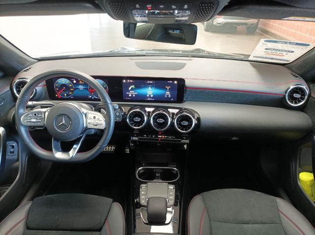 MERCEDES-BENZ CLA 200 AMG LINE