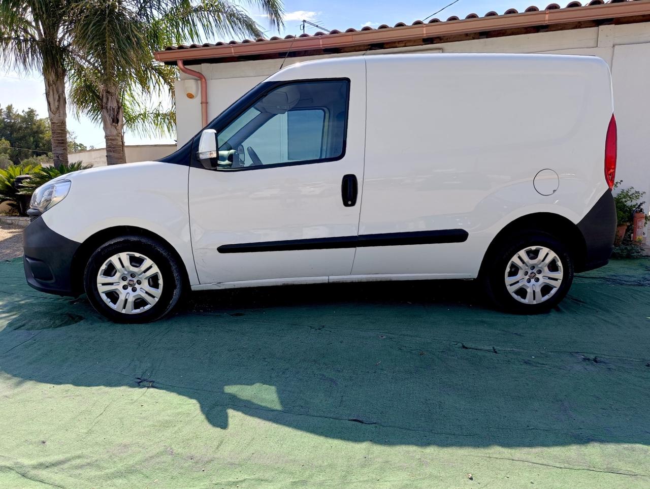 Fiat Doblò 1.6 MJT 105CV PC-TN Cargo Lamierato SX 3 Posti - 2016
