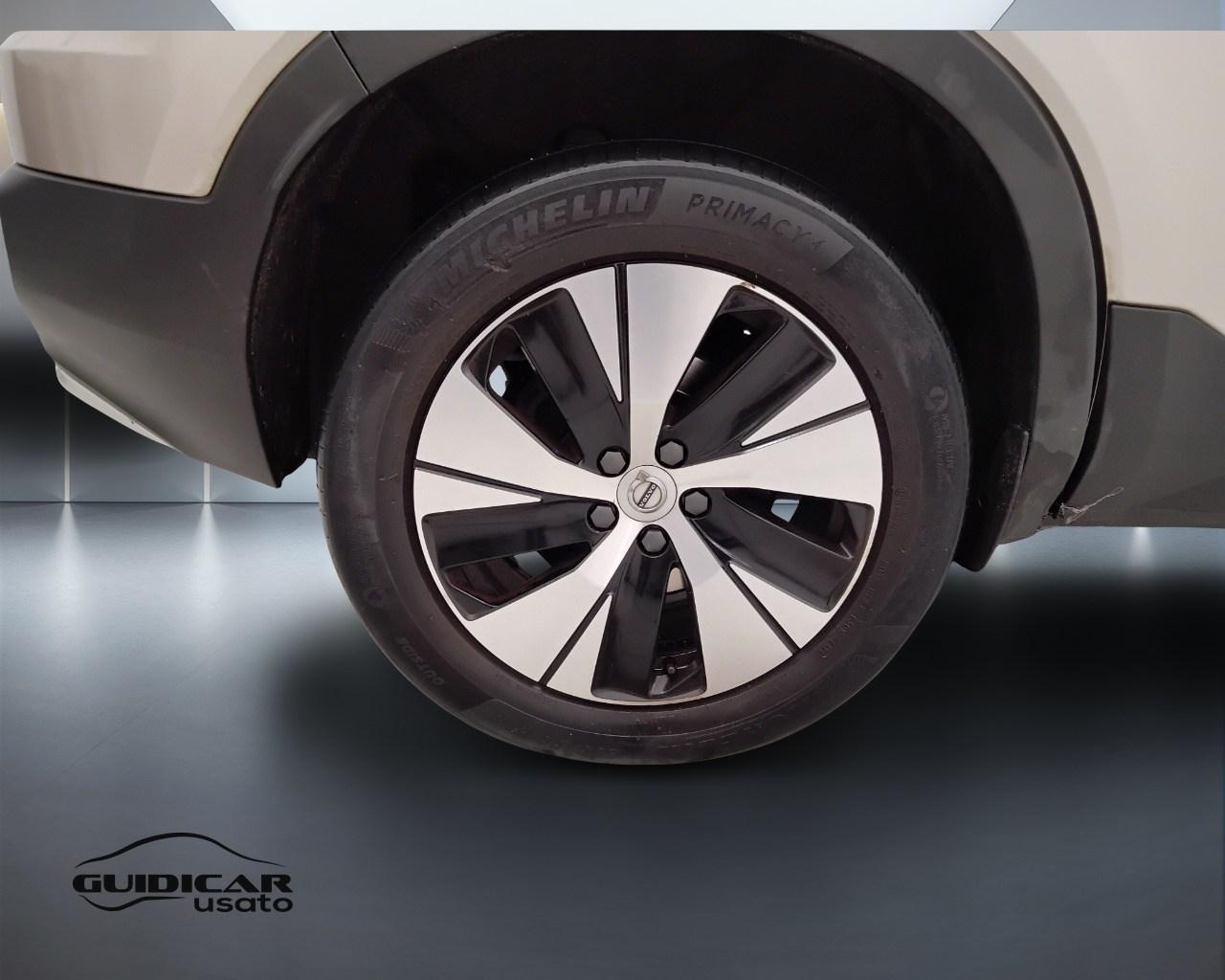 VOLVO XC40 2023 - XC40 1.5 t5 recharge phev Core auto