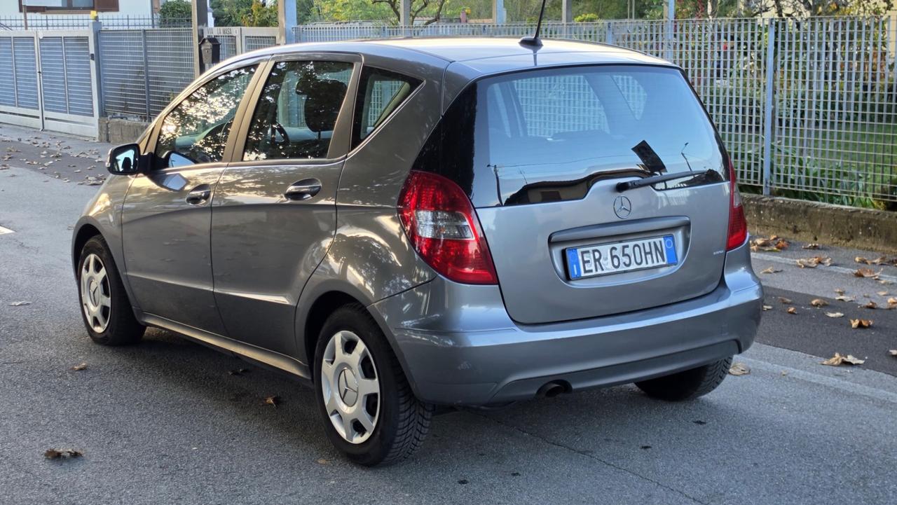 Mercedes-benz A 160 BENZINA DEL 2011 129.000km