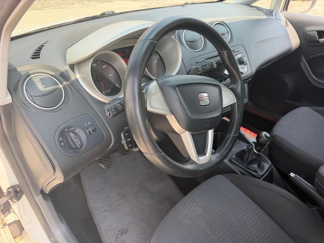 Seat Ibiza 1.6 TDI 105CV CR DPF 5p. Sport neopatentati