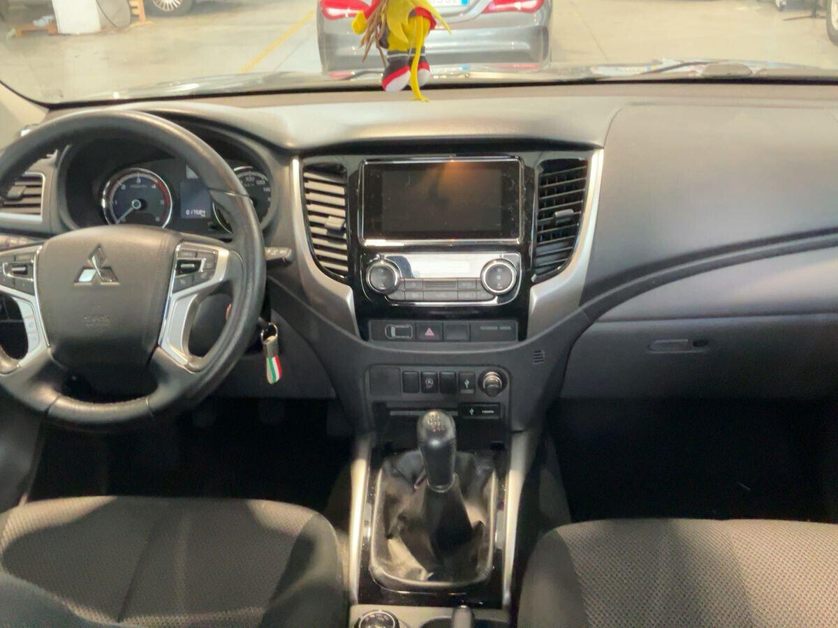 Mitsubishi L200 2.4 DI-D 180 CV DoCab solo 17500 KM