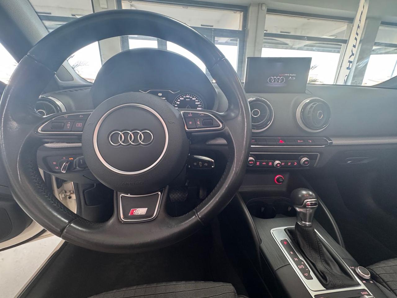 Audi A3 Ambiente 2.0 TDI S-LINE