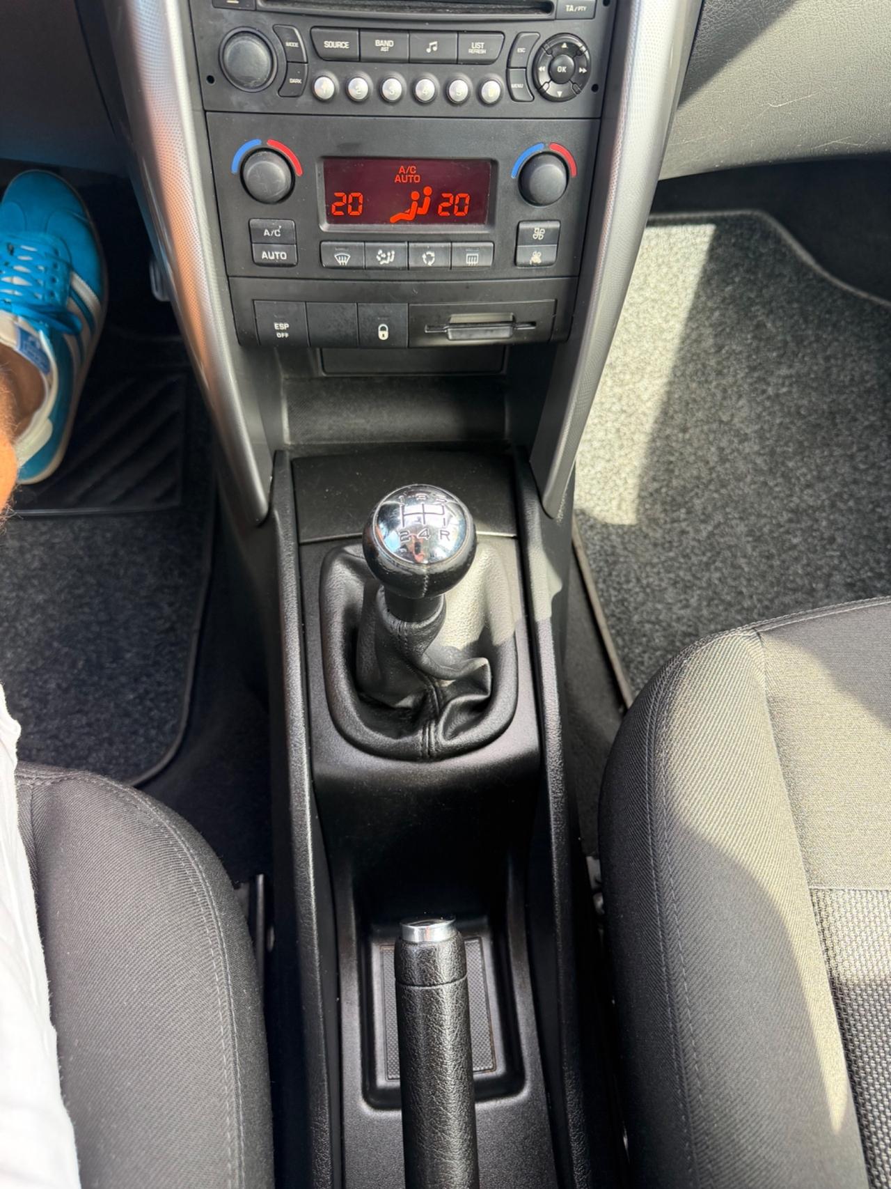 PEUGEOT 207 1.4HDI 69CV FELINE /110.000KM/5 PORTE