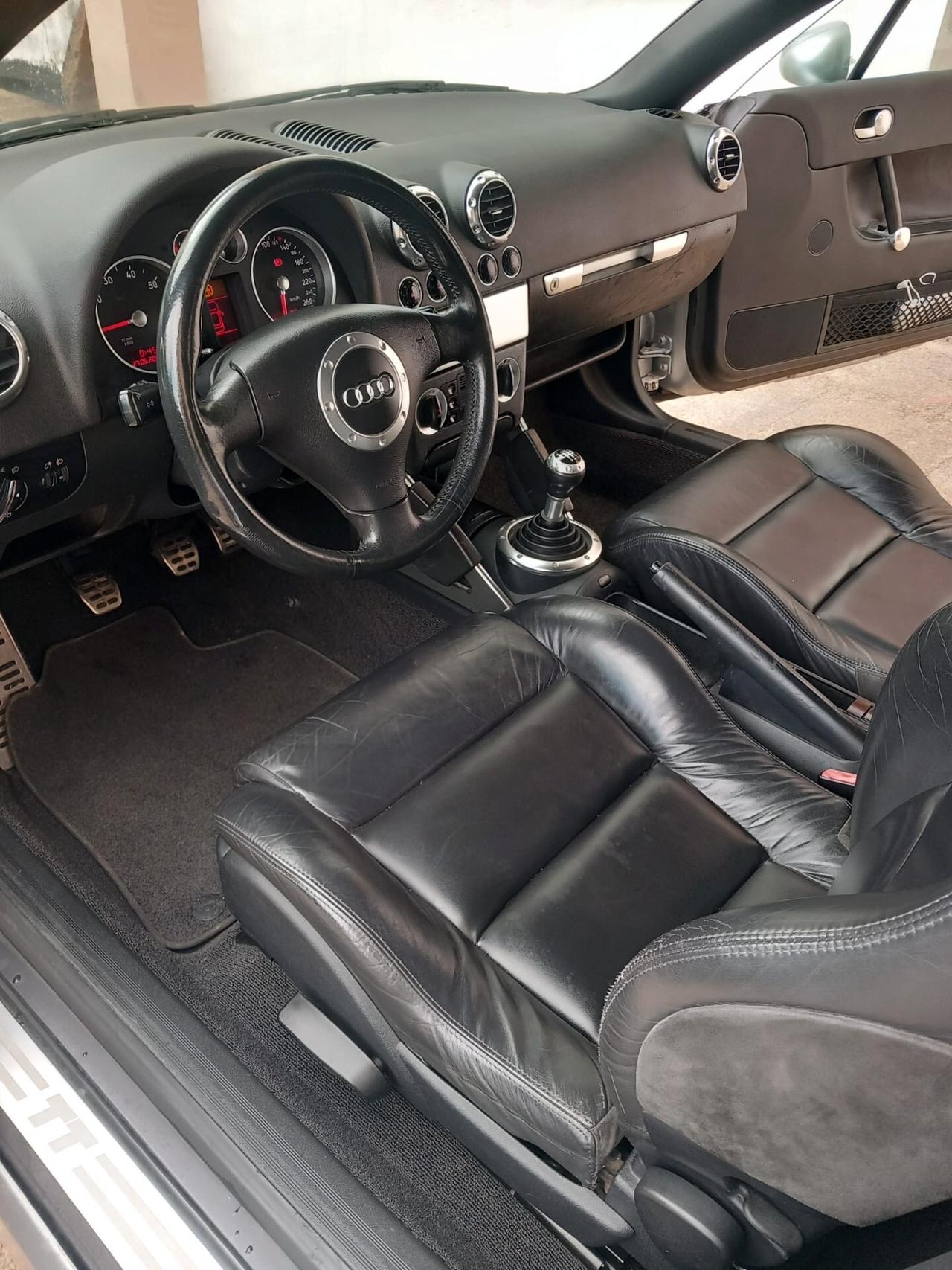 Audi TT Roadster 1.8 T 20V 179 CV cat