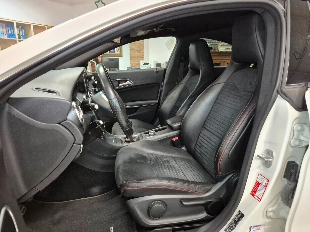 Mercedes-benz CLA 180 Premium ** pacchetto AMG **