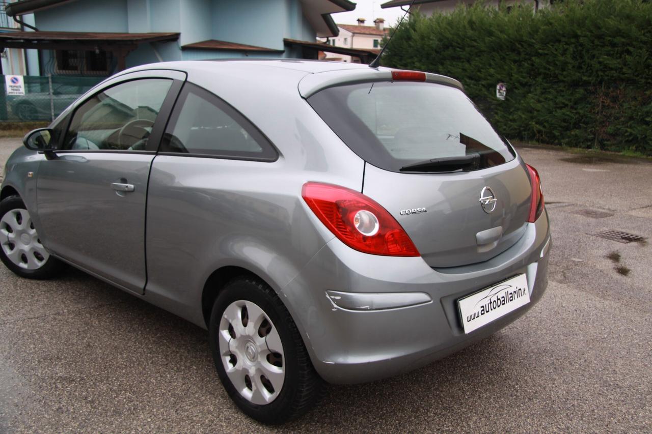 Opel Corsa 1.2 85CV 3 porte GPL-TECH b-color