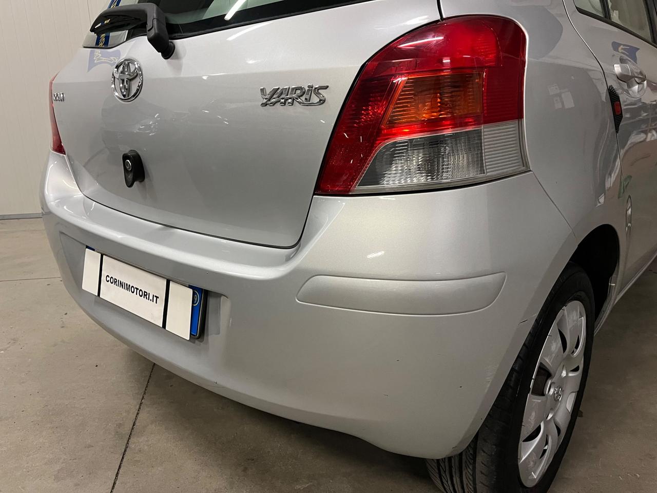 Toyota Yaris 1.0 5 porte Sol