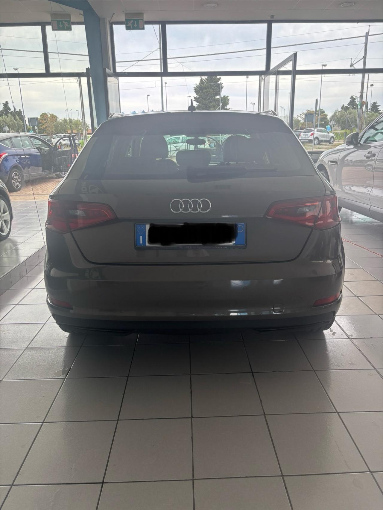 Audi A3 SPB 1.4 TFSI S tronic g-tron Ambition