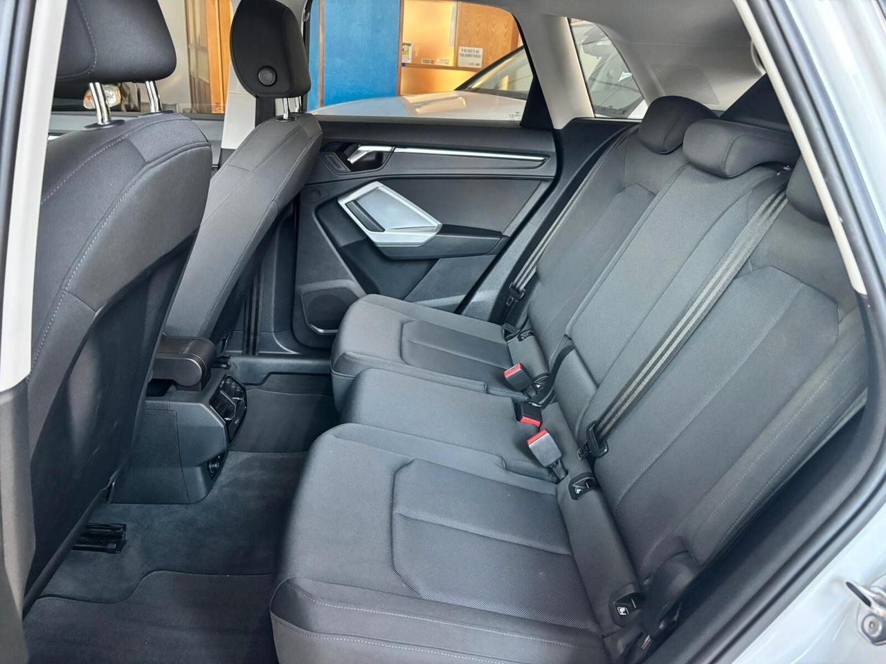 Audi Q3 40 TDI quattro S tronic Business Advanced