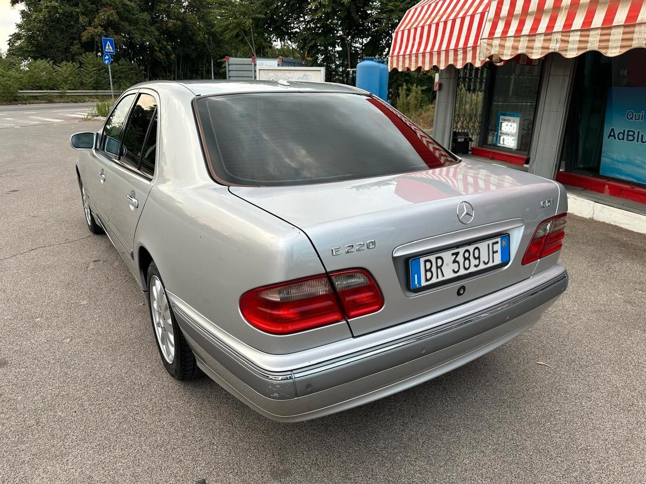 Mercedes-benz E 220 CDI AUOTOM PERFETTA