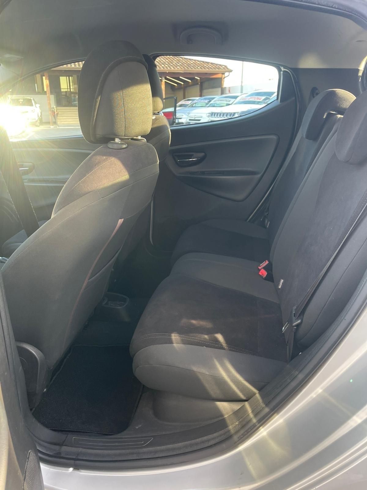 Lancia Ypsilon 1.3 mjt 120 mila km full optional