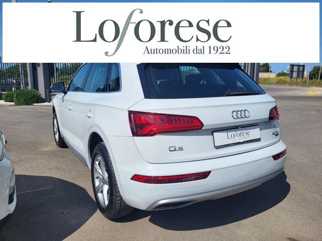 AUDI Q5 40 TDI quattro S tronic Business Sport