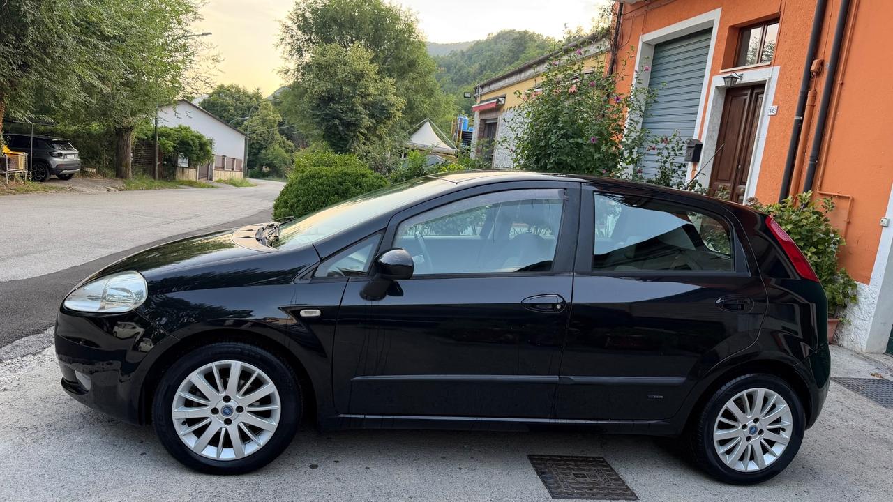 Fiat Grande Punto 1.4 Starjet 16V 5 porte Emotion
