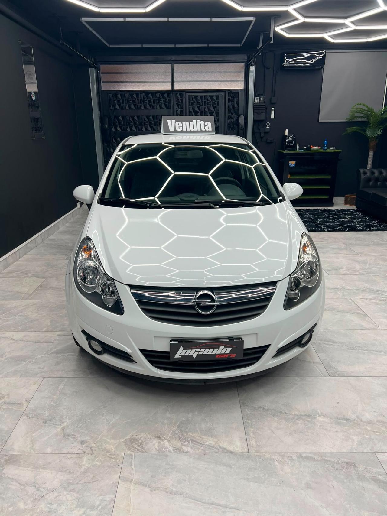 Opel Corsa 1.2 GPL NEOPATENTATI