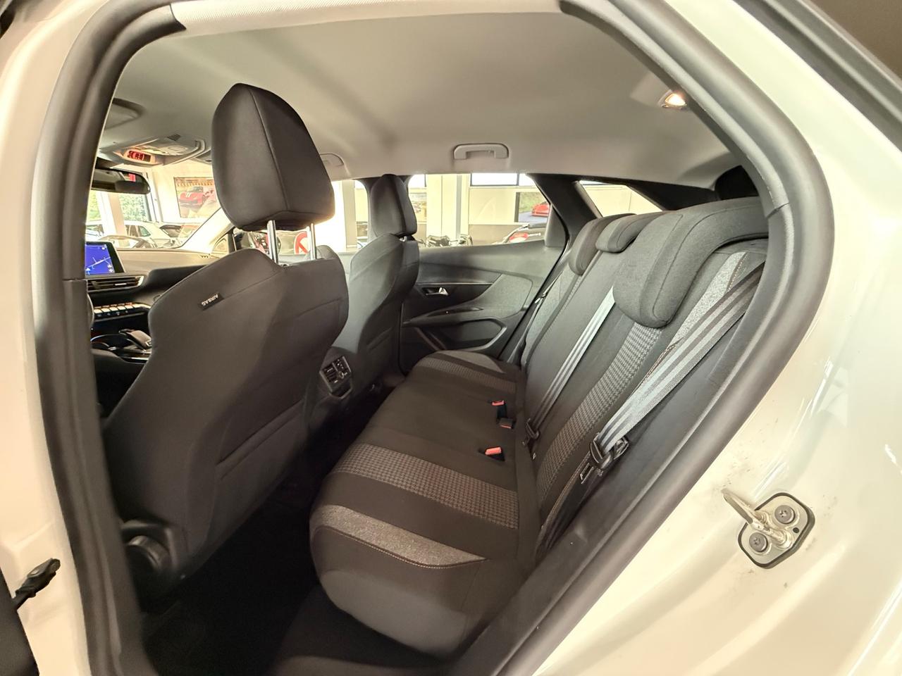 Peugeot 3008 1.5 BHDi 130 CV EAT8 N1 07/2022 EURO 6D